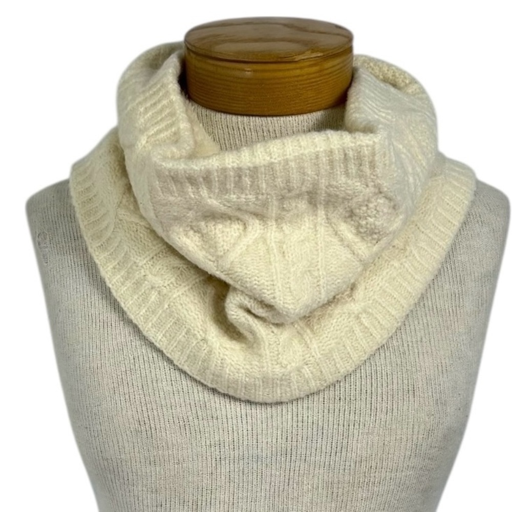 NWT Sonoma Supercozy Cable Knit Cowl Scarf – Faux Fur Lined